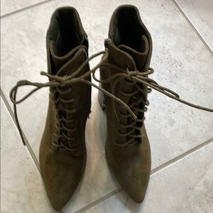 Sleek Green Suede Lace-Up Heel Boots and side zip. Size 9.